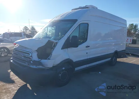 2018 Ford Transit-250 z USA, uszkodzony, nr VIN 1FTYR3XM1JKB03601